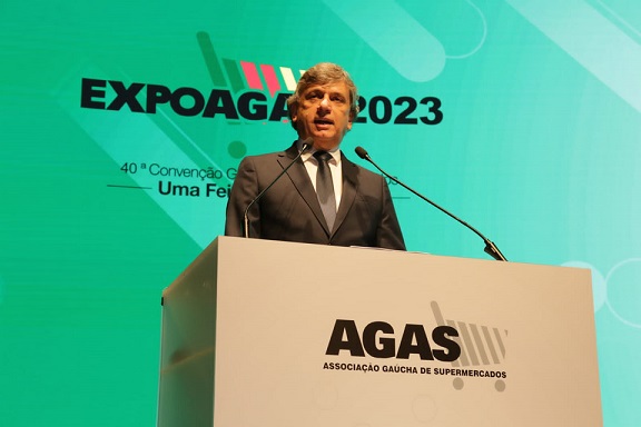 Abertura da Expoagas 2023 reúne lideranças e destaca desafios da reforma tributária 