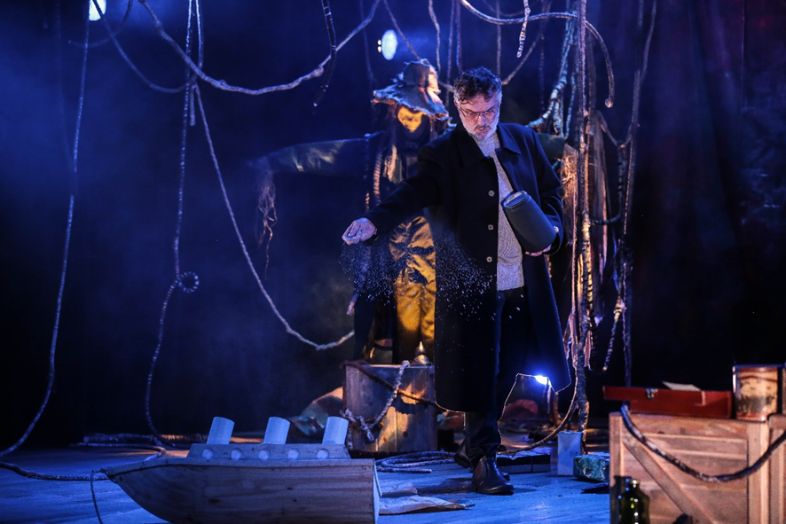 O ESPANTALHO, com Werner Schünemann, em cartaz dia 25 de janeiro no Theatro São Pedro  