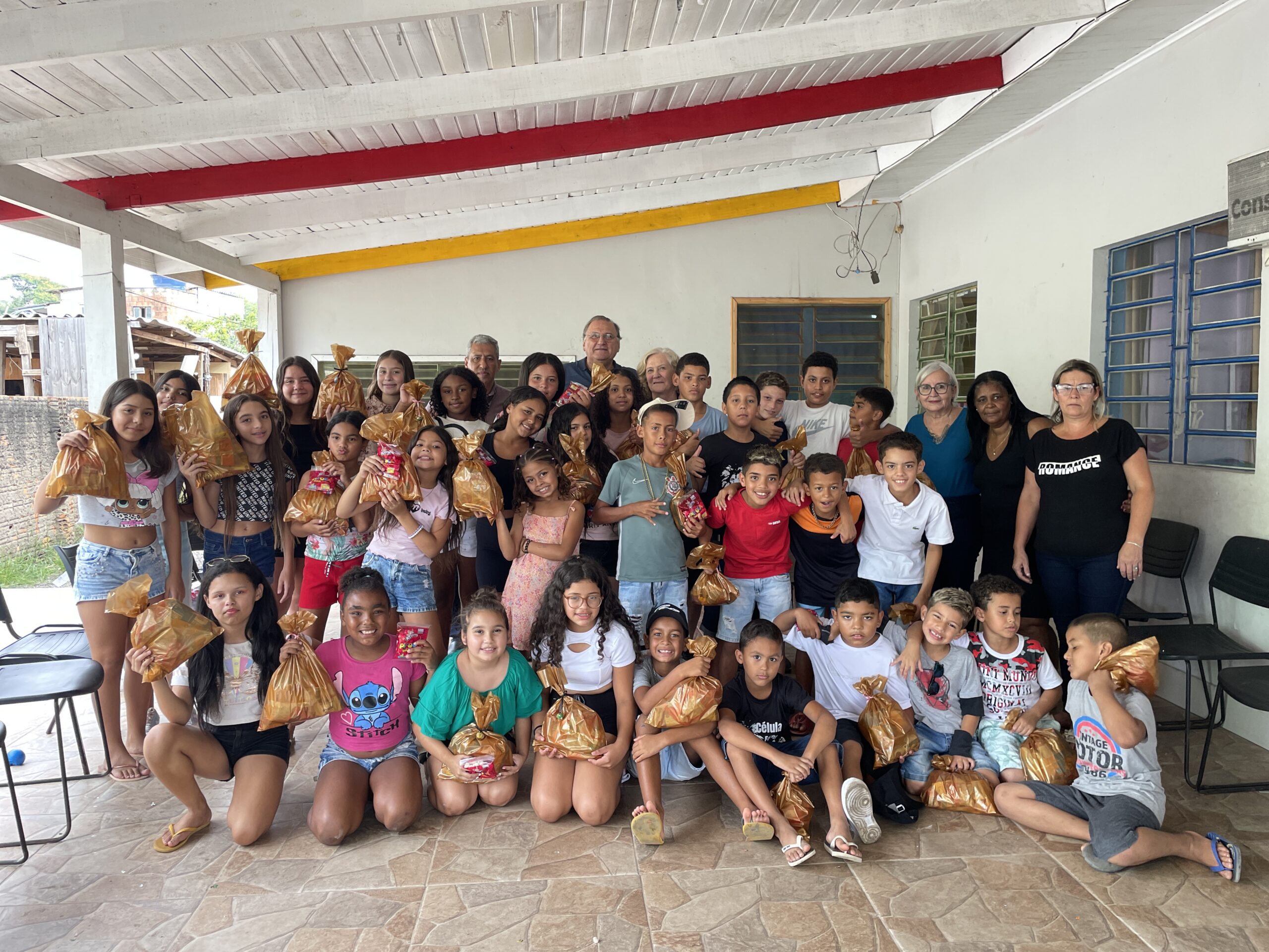Afeto e solidariedade marcam Festa de Páscoa no Instituto Vida Solidária