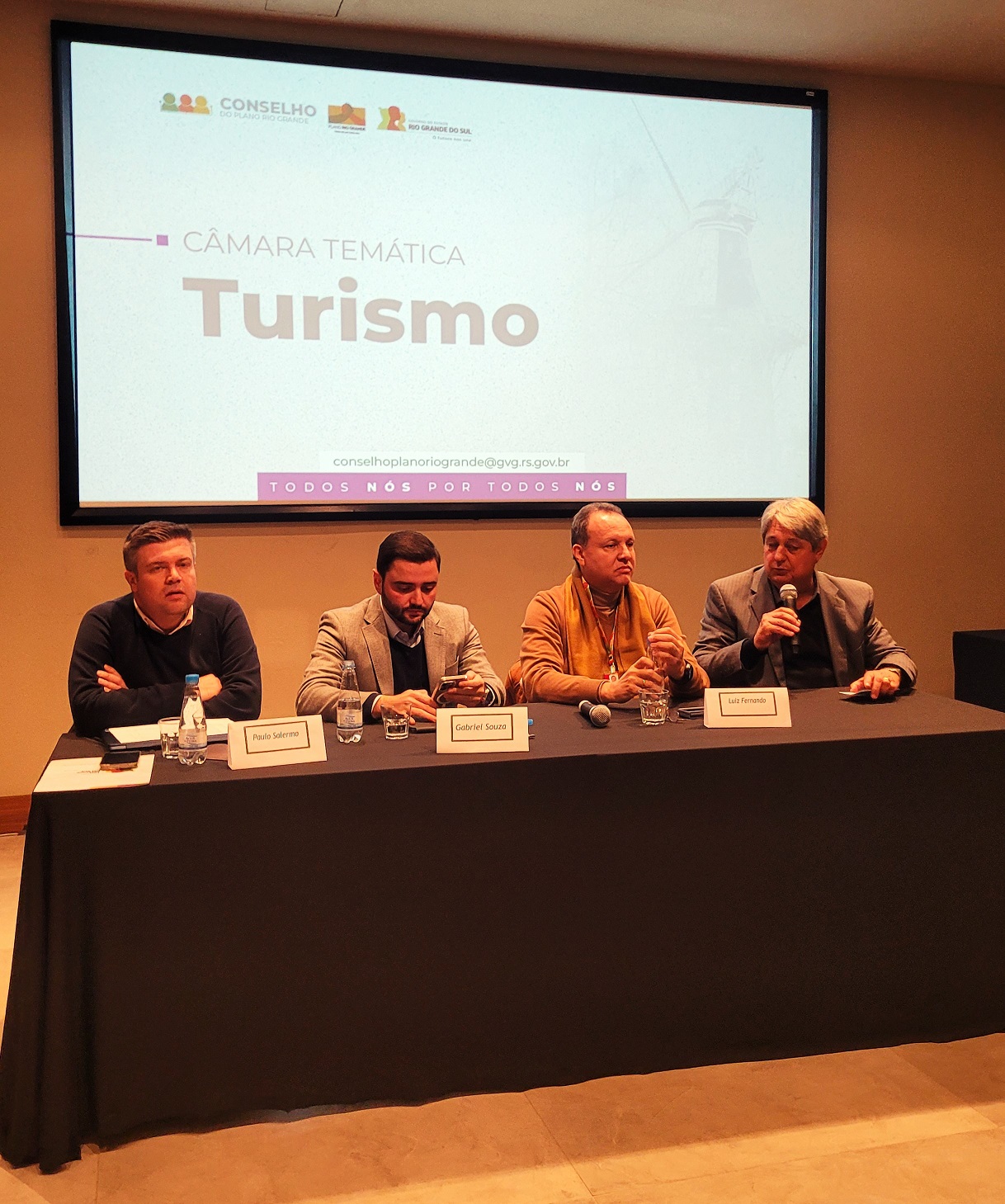 Gramado recebe encontro para debater a retomada do turismo no estado