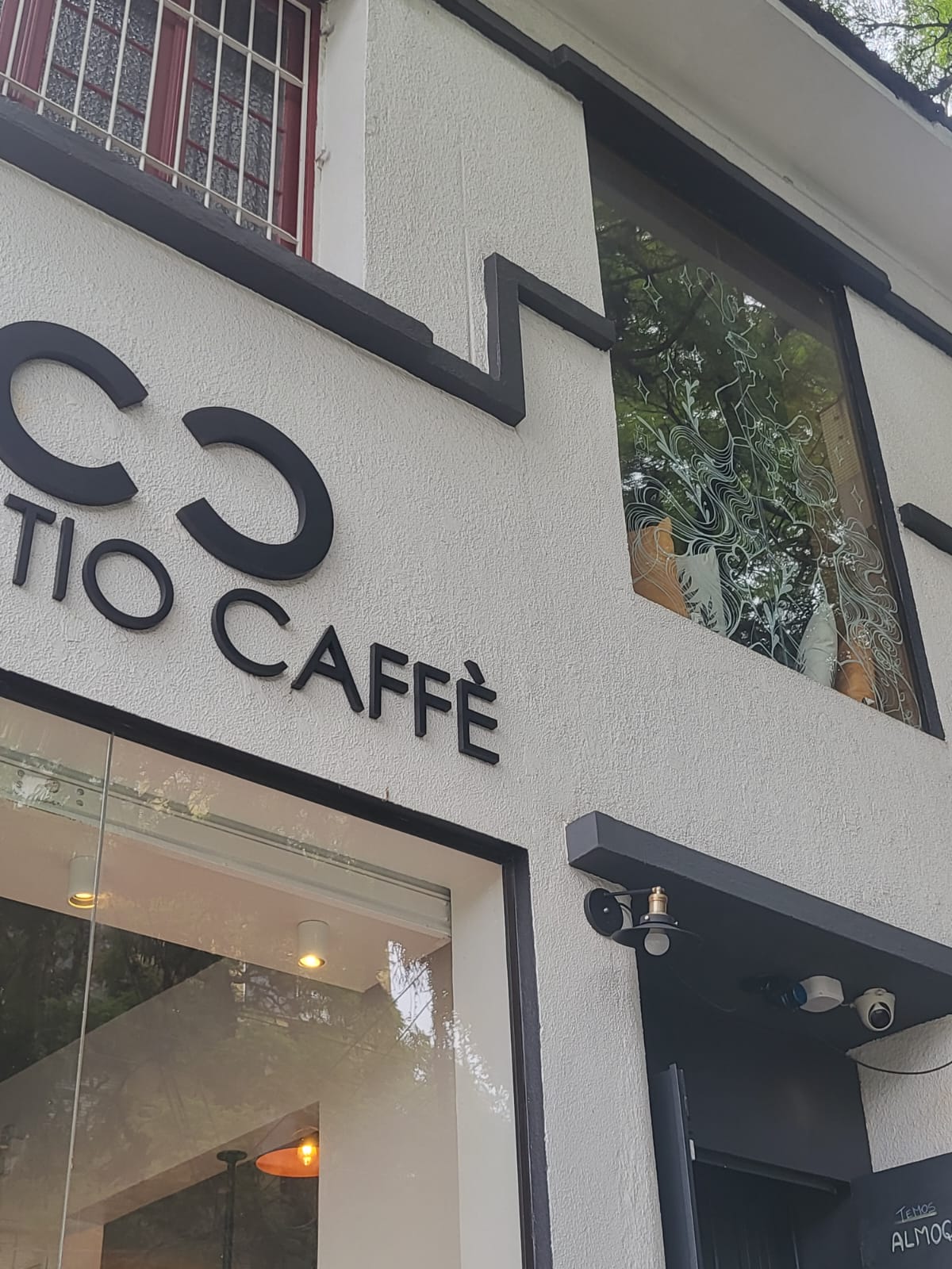 Arte Viva: Ilustradora Camila Raposa participa de bate-papo em cafeteria da capital