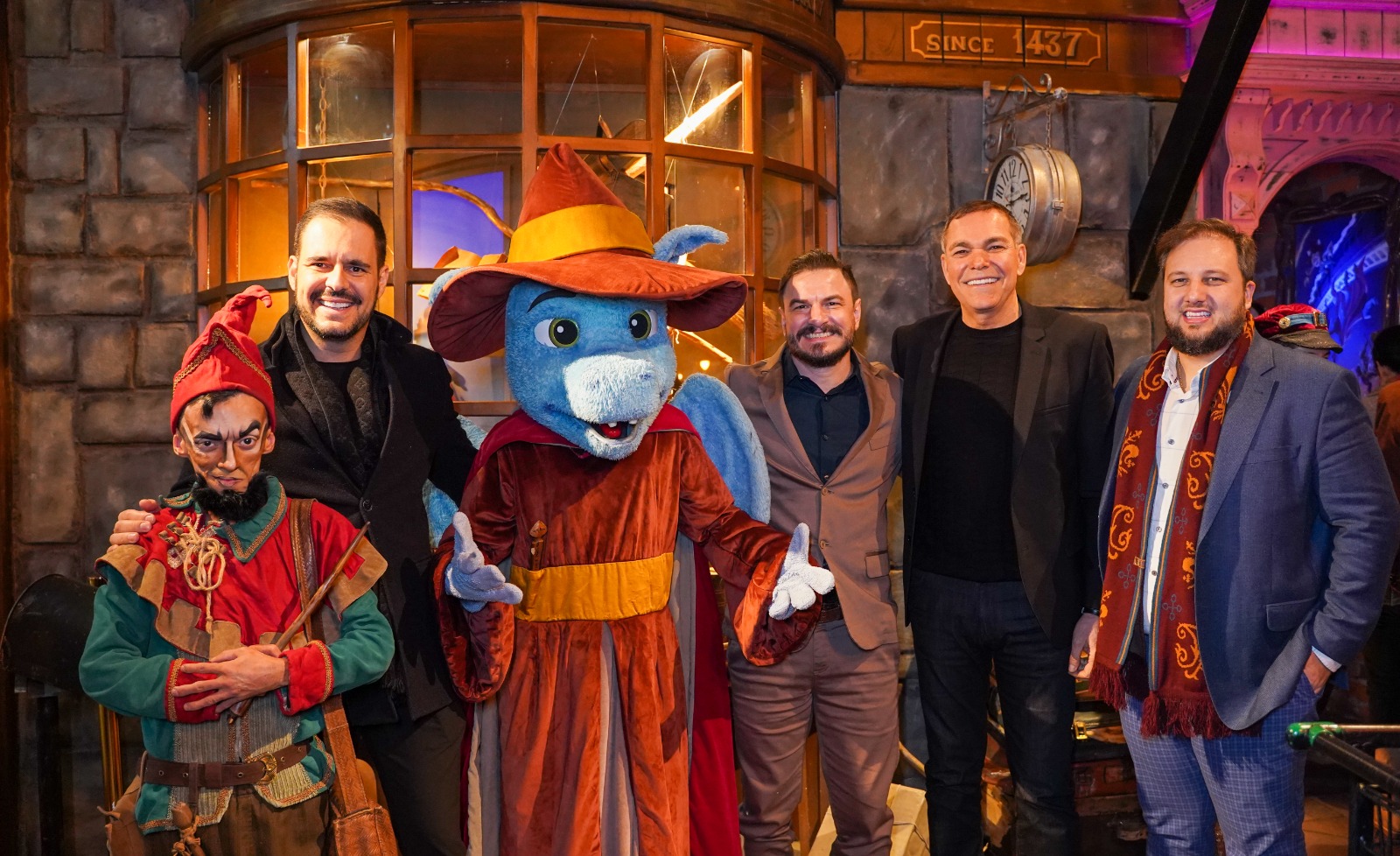 Editora Vitrola e Restaurantes Temáticos Hector lançam parceria inédita