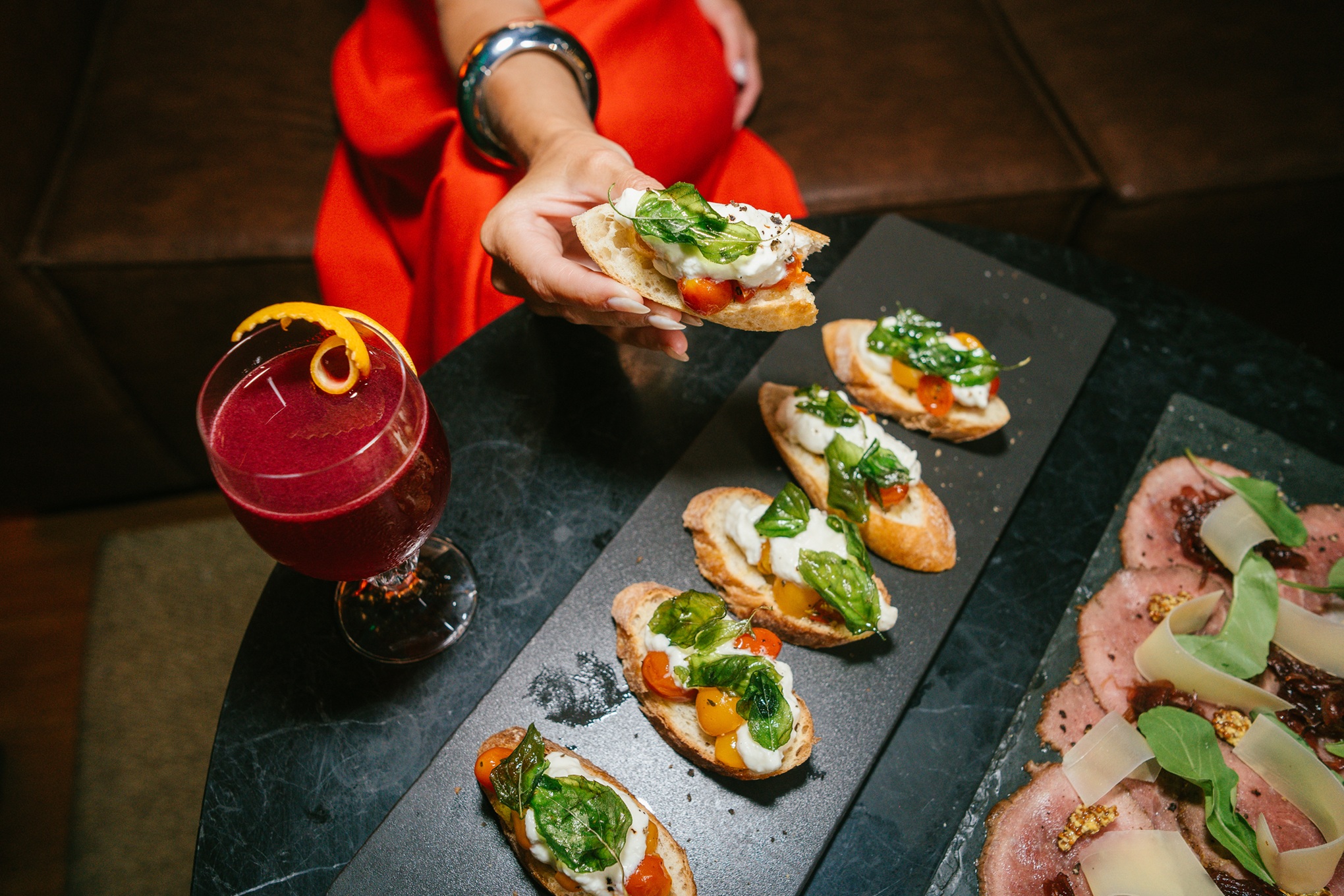 Comida para compartilhar vira tendência e transforma a experiência nos bares e restaurantes