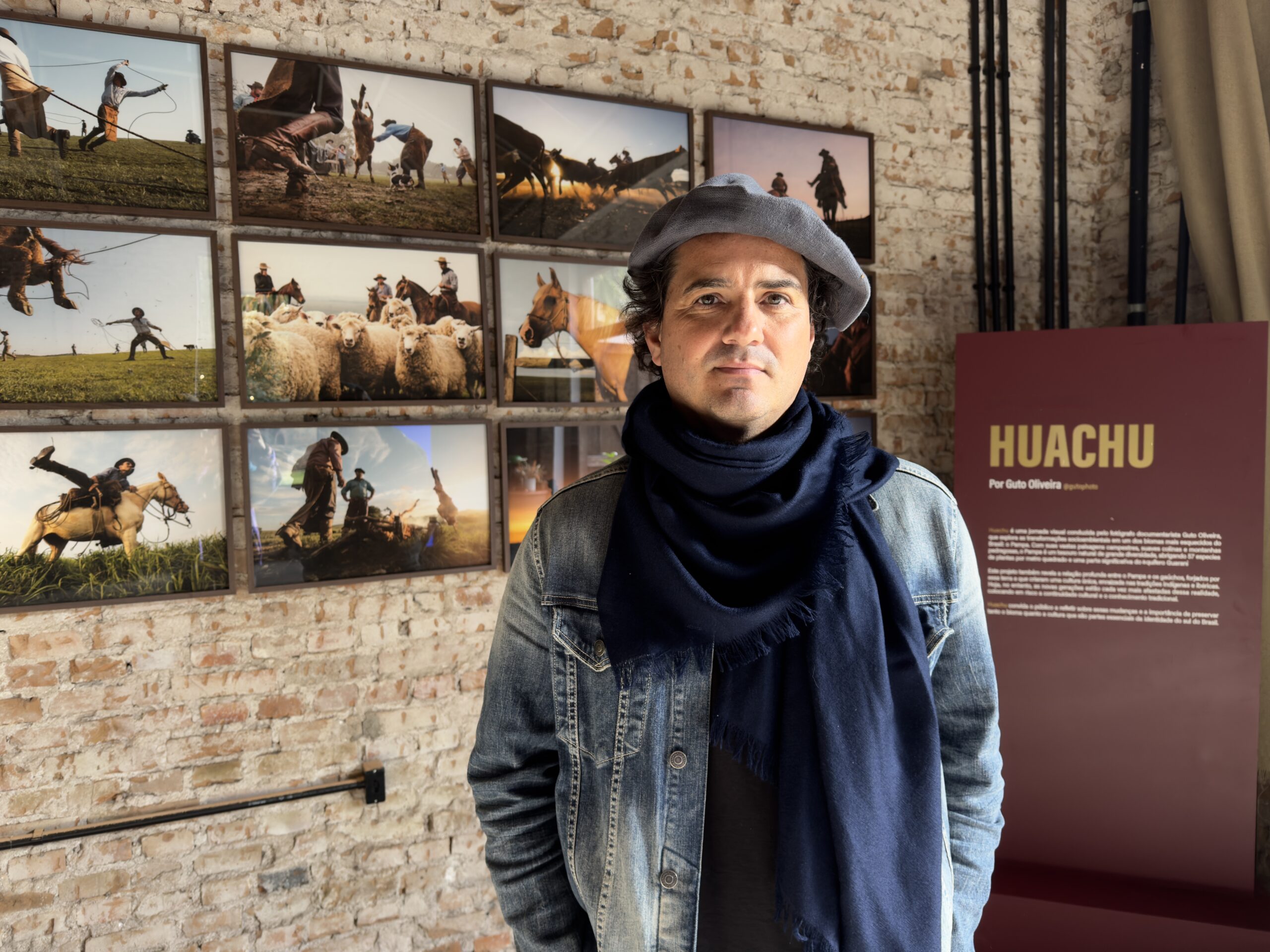 Rancho Tabacaray inaugura exposição “Huachu”, de Guto Oliveira, com foco na lida do campo e nas transformações do Pampa